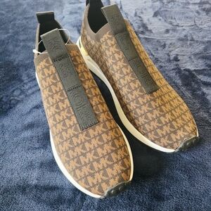 Mk Women Sneaker